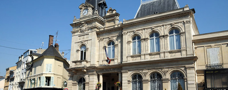 La mairie de Meulan